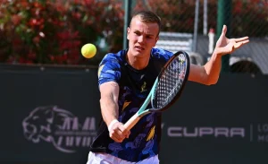 Кіцбюель. Сачко виграв у своєму стартовому матчі в кваліфікації